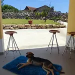 Bed & Breakfast Kyrios Lounge With Use Of Private Pool 3*