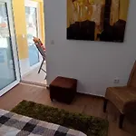 Bed & Breakfast Kyrios Lounge With Use Of Private Pool Carrascal (Leiria)