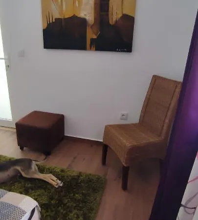 Kyrios Lounge Restful With Private Pool And Car Available *